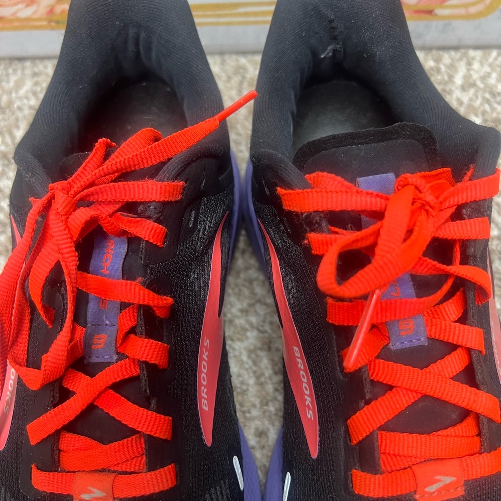 Brooks Black Sneakers with Bright Coral Logo and Red Laces - Picture 5 of 10